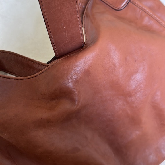 Gucci Brown Soft Stirrup Leather Shoulder Bag Meduim - Picture 8 of 16